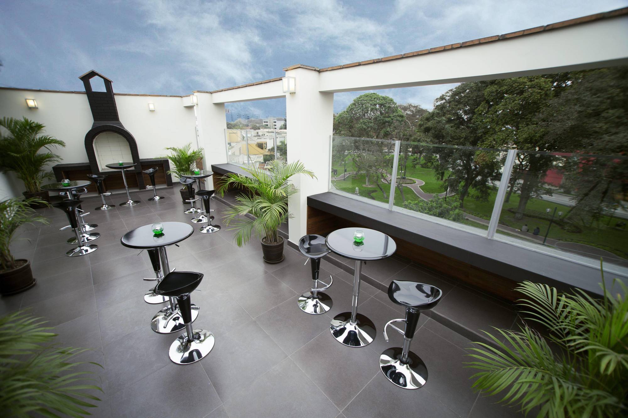 Hotel El Angolo Lima